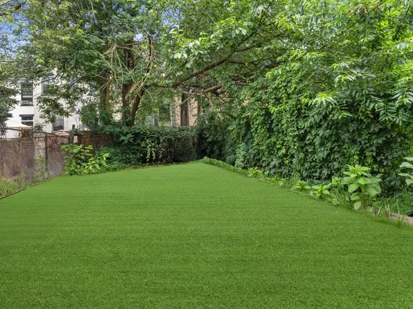 377 Mac Donough Street image 8 of 8