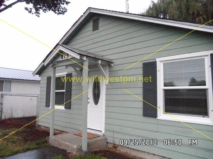 1st image of 817 NW Deer St