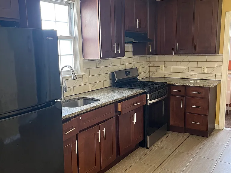 69-71 N 13th St — Photo 2