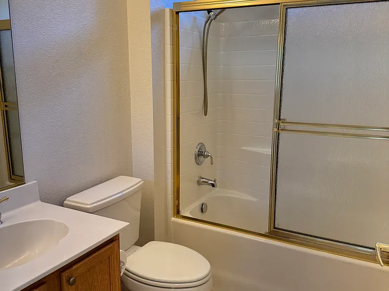 1375 Tahoma Ln — Photo 11