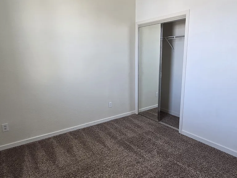 1350 Belmont Dr — Photo 22