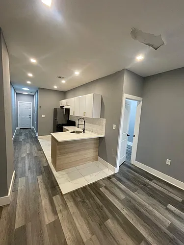 235 2nd St #2 Photo 1