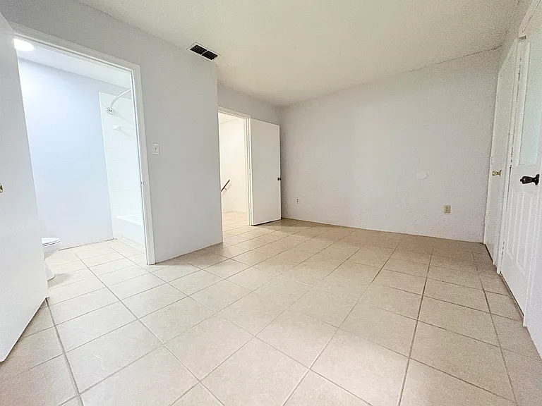 1007 Sutor Rd #B — Photo 11