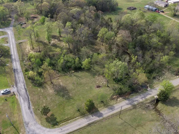 SW 116th Rd, Wilburton, OK 74578
