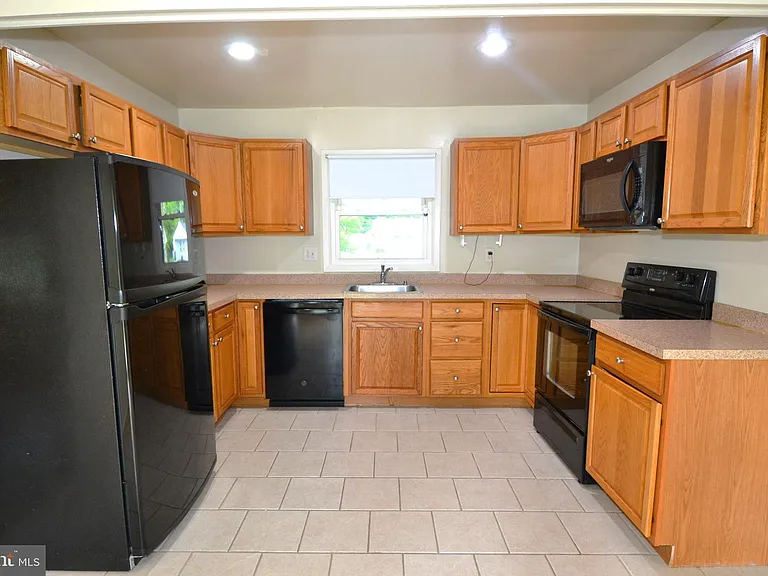 3717 Irongate Ln — Photo 5