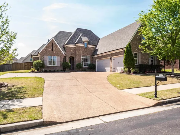 10031 Quaking Ln, Lakeland, TN 38002