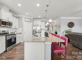 110 Boatwright Ln, Mooresville, NC 28117