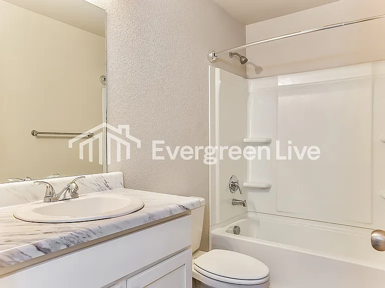 22 Erwin Dr — Photo 13