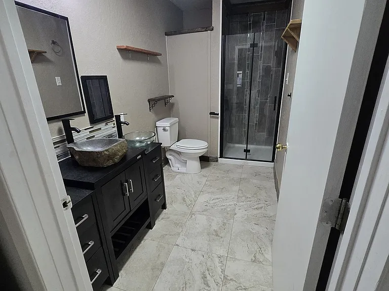 1116 Scott St — Photo 10