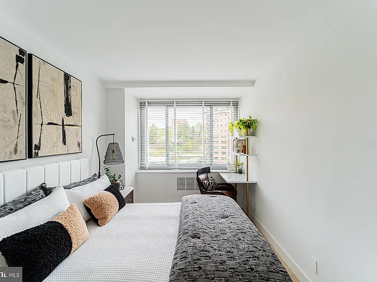 4200 Cathedral Ave NW #1005 — Photo 44