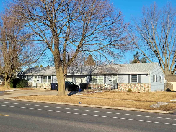 1212-1216 N Pontiac Dr, Janesville, WI 53545
