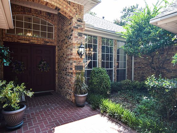3rd image of 6102 Firecrest Dr