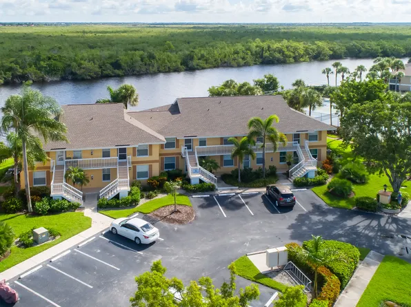 1305 Mainsail Dr, Naples, FL