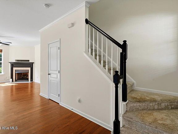 3rd image of 369 Red Elm Drive