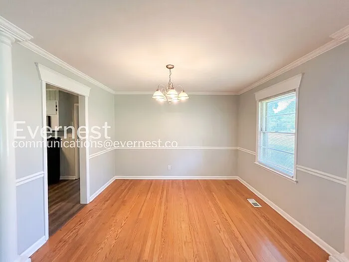 711 Elliott Dr — Photo 6