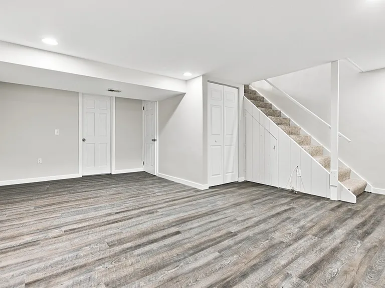 1685 Brodhead Rd #1 — Photo 16