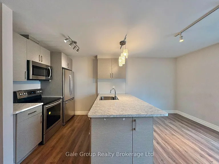5 Paisley Blvd E #201 — Photo 6