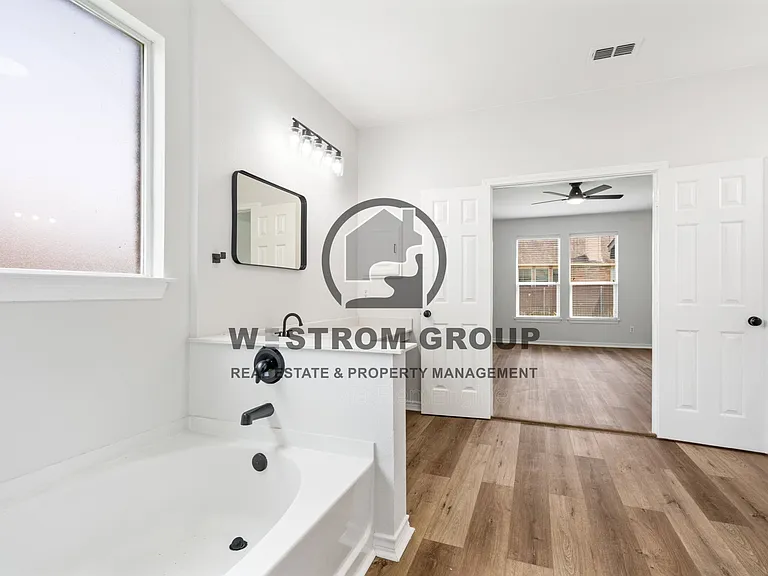 1738 Rock Ridge Dr — Photo 18