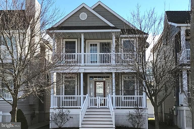 1st image of 3015 West Ave