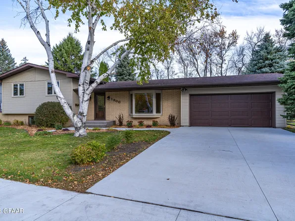 1900 Radisson Rd, Crookston, MN 56716