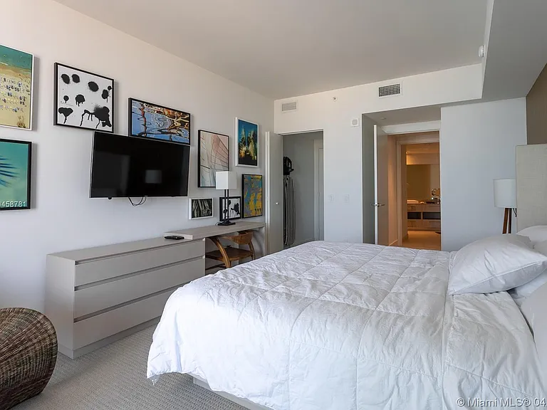 4111 S Ocean Dr #1810 — Photo 23