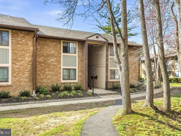115 E Kings Hwy Unit 271, Maple Shade, NJ 08052