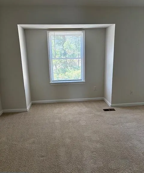 3719 Roxbury Ln — Photo 11