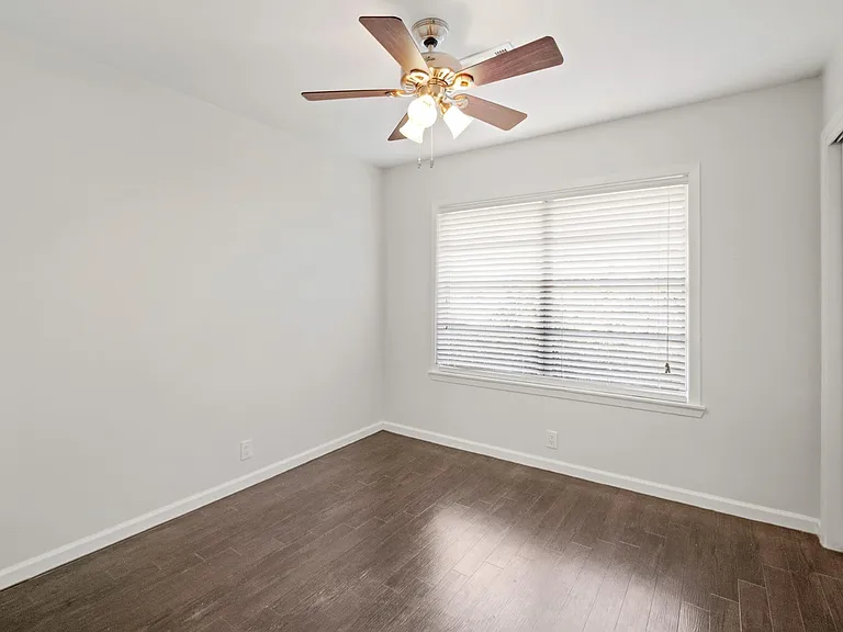 2206 Ansbury Dr — Photo 6