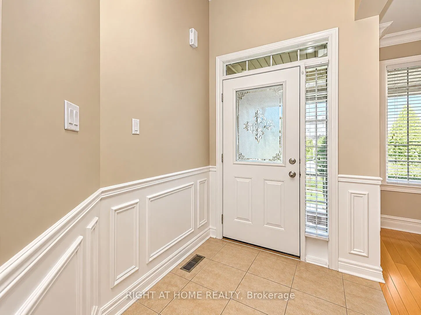 5 bed, $3,800 — Photo 2