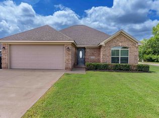 319 Fulton St, Muscle Shoals, AL 35661