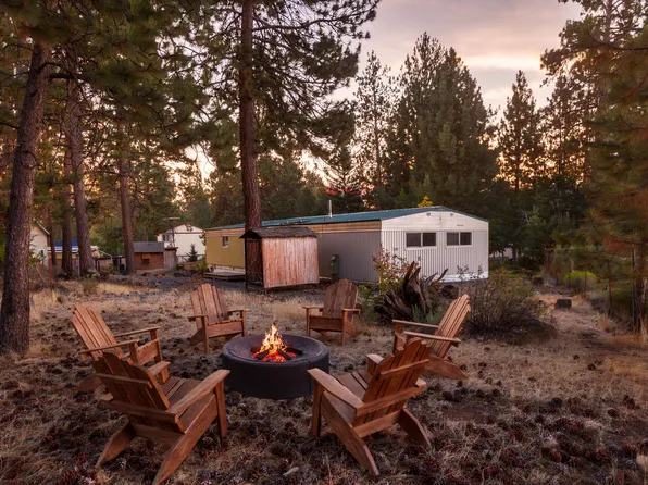 60948 Flint Ln, Bend, OR 97702