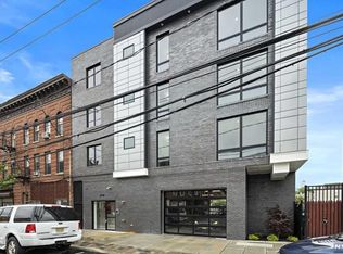 2716 Palisade Ave #201, Weehawken, NJ 07086