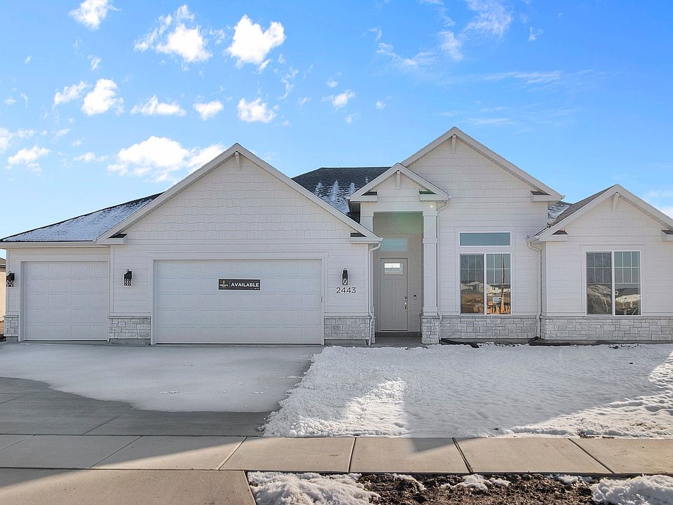 Finished home photos are representational images only. See sales agent for details.