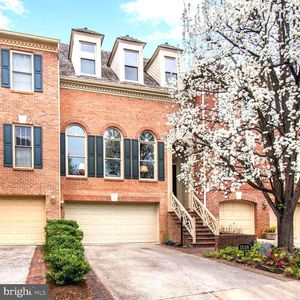 1538 Hampton Hill Cir, Mclean, VA, 22101