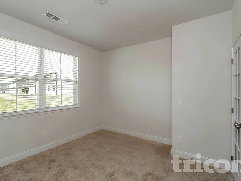25 Leyland Ct — Photo 9
