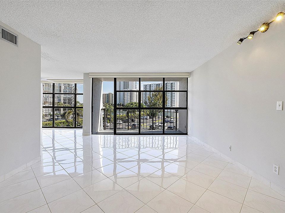 1st image of 600 Parkview Drive #308