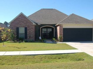 215 Rue Envie, Carencro, LA 70520