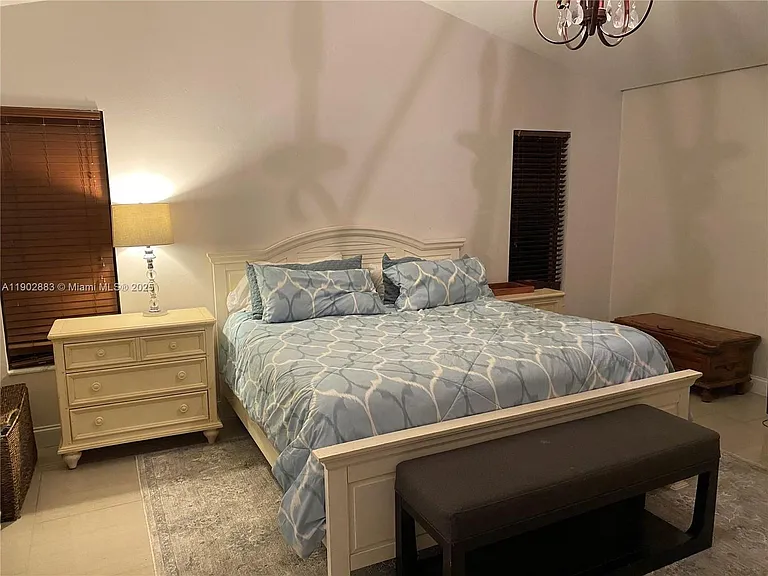 3647 Barberry Dr — Photo 11