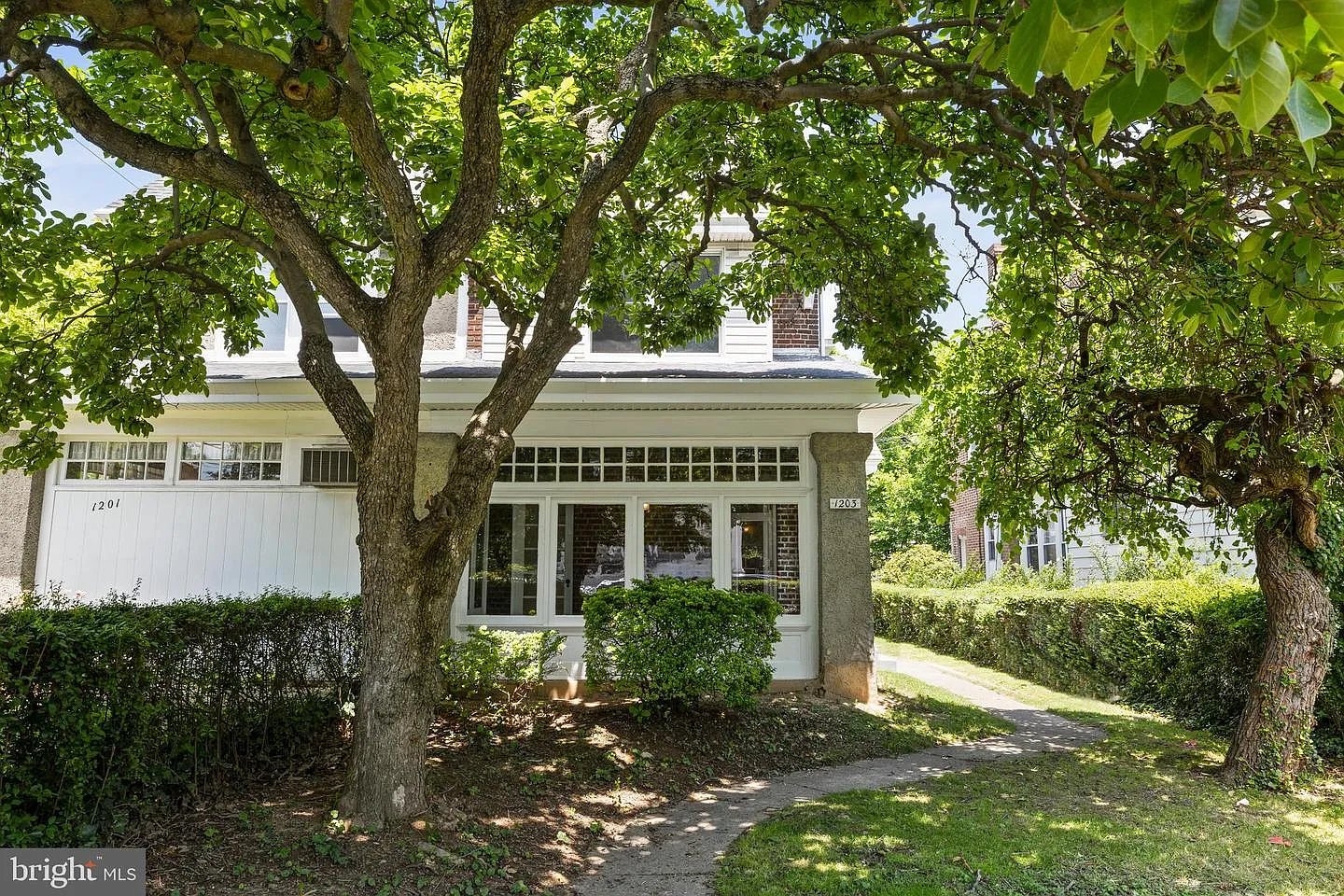 1203 Harrison St photo 1