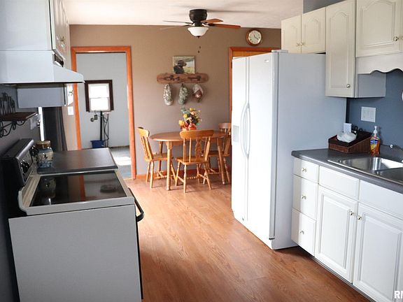 4th image of 205 Cheyenne Dr