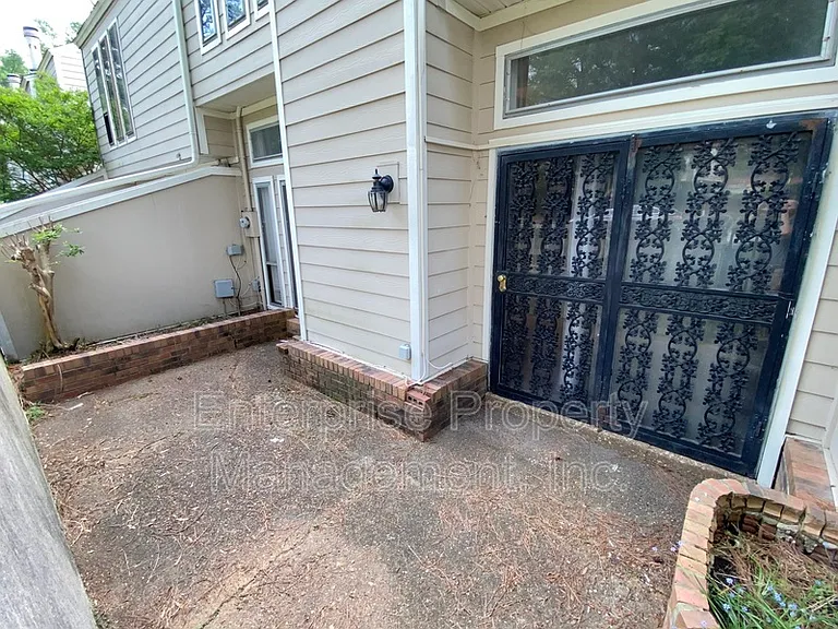 8176 Harley St — Photo 32
