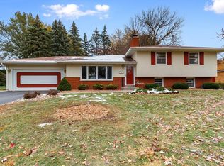 1140 Unity Ave N, Golden Valley, MN 55422