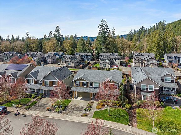 4th image of 4351 333rd Avenue NE