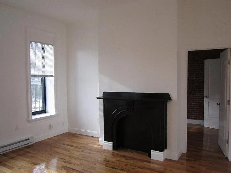 23 Cortes St #3A — Photo 4