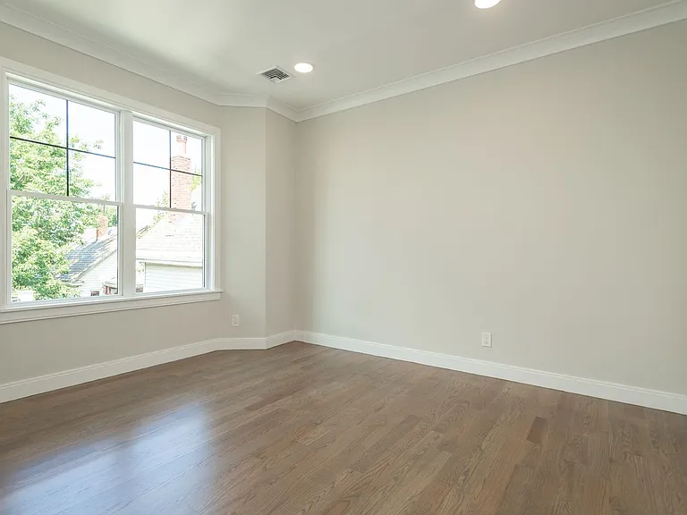 3249 Washington St #3 — Photo 5