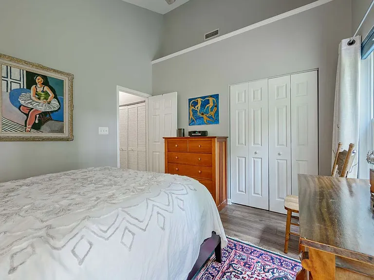 200 Highgate Cir — Photo 17