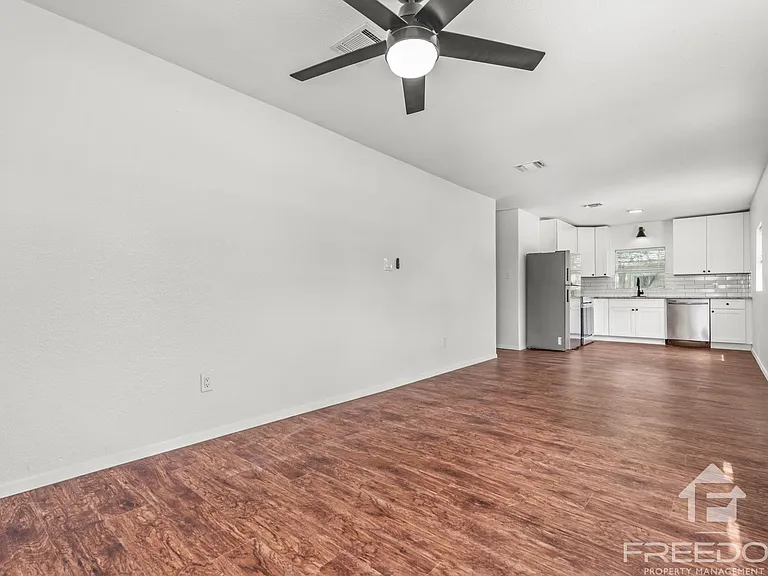 1824 Katy St — Photo 5