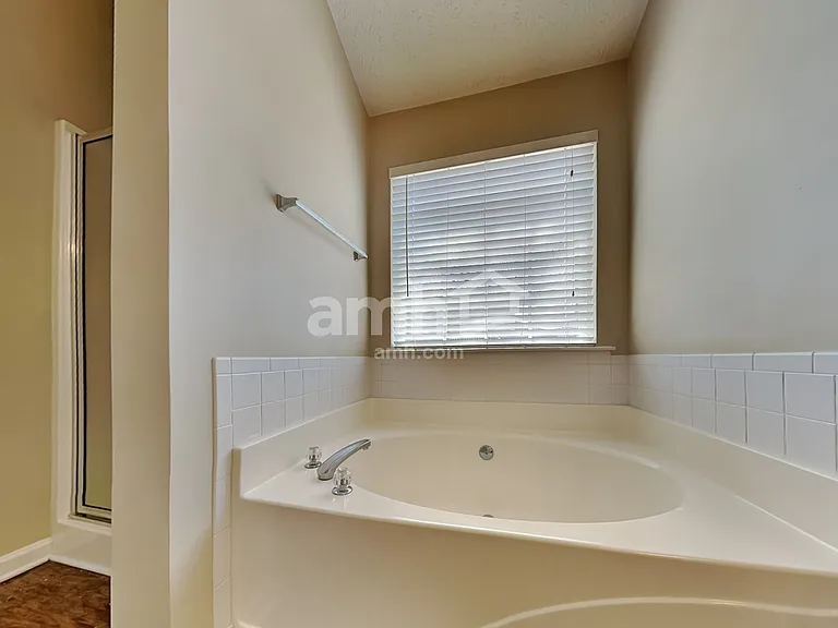 5455 Yellow Pine Dr — Photo 13