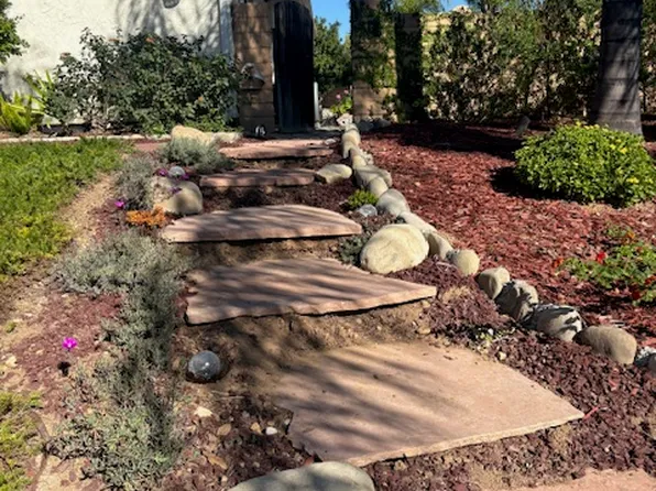 750 W Country Dr #A, Ojai, CA 93023