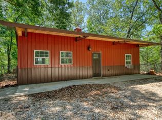 815 Mundell Rd, Eureka Springs, AR 72631